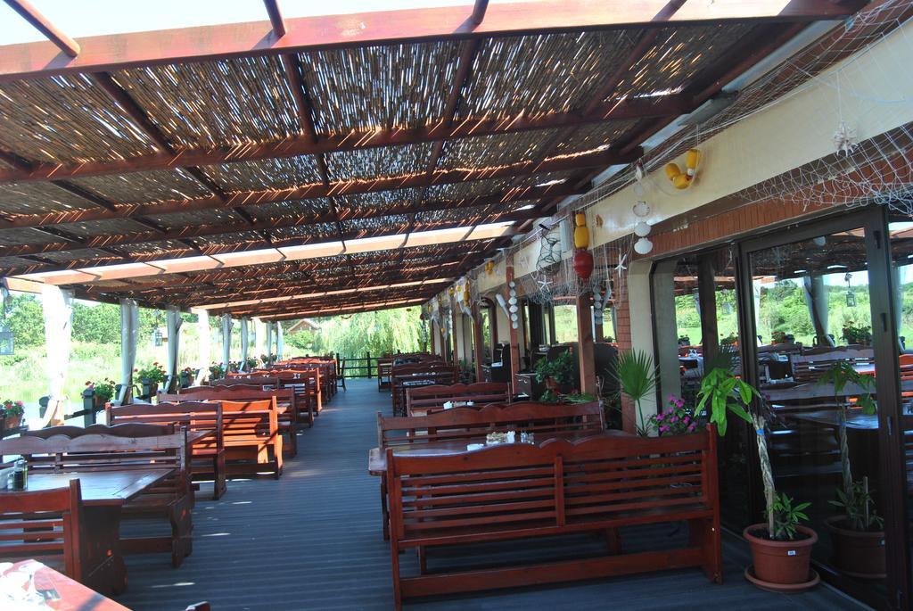Lacul Racilor Hotel 3*