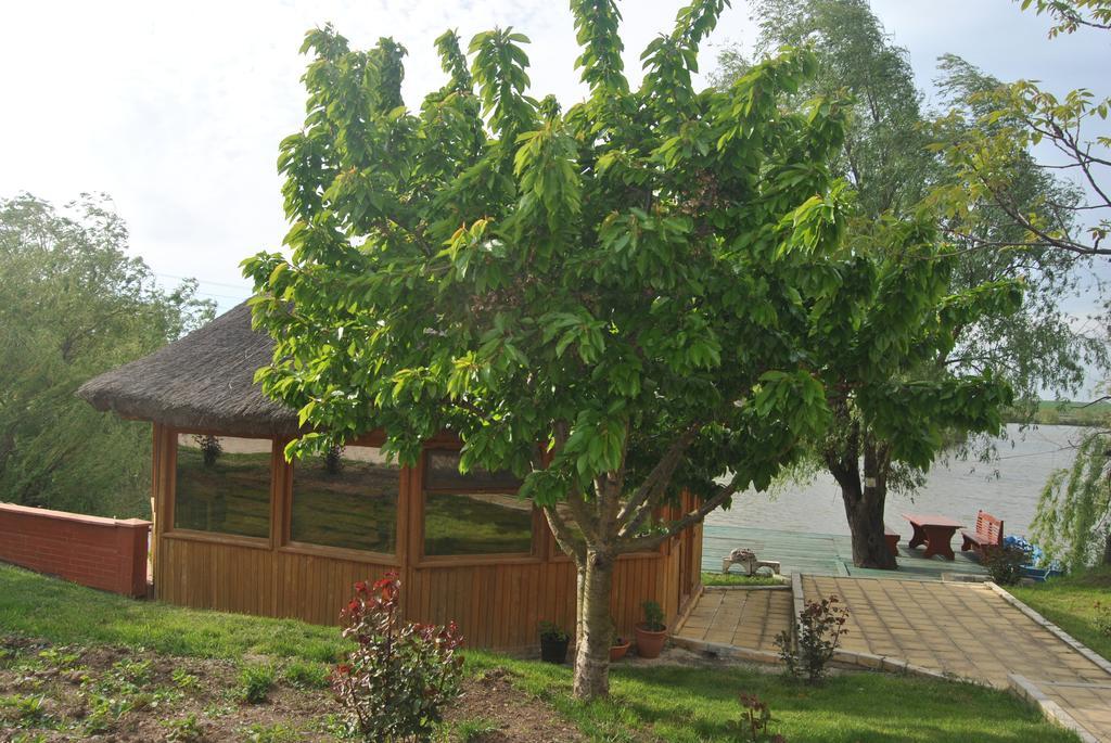 Hotel Lacul Racilor 3*