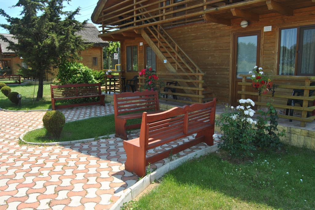 Hotel Lacul Racilor